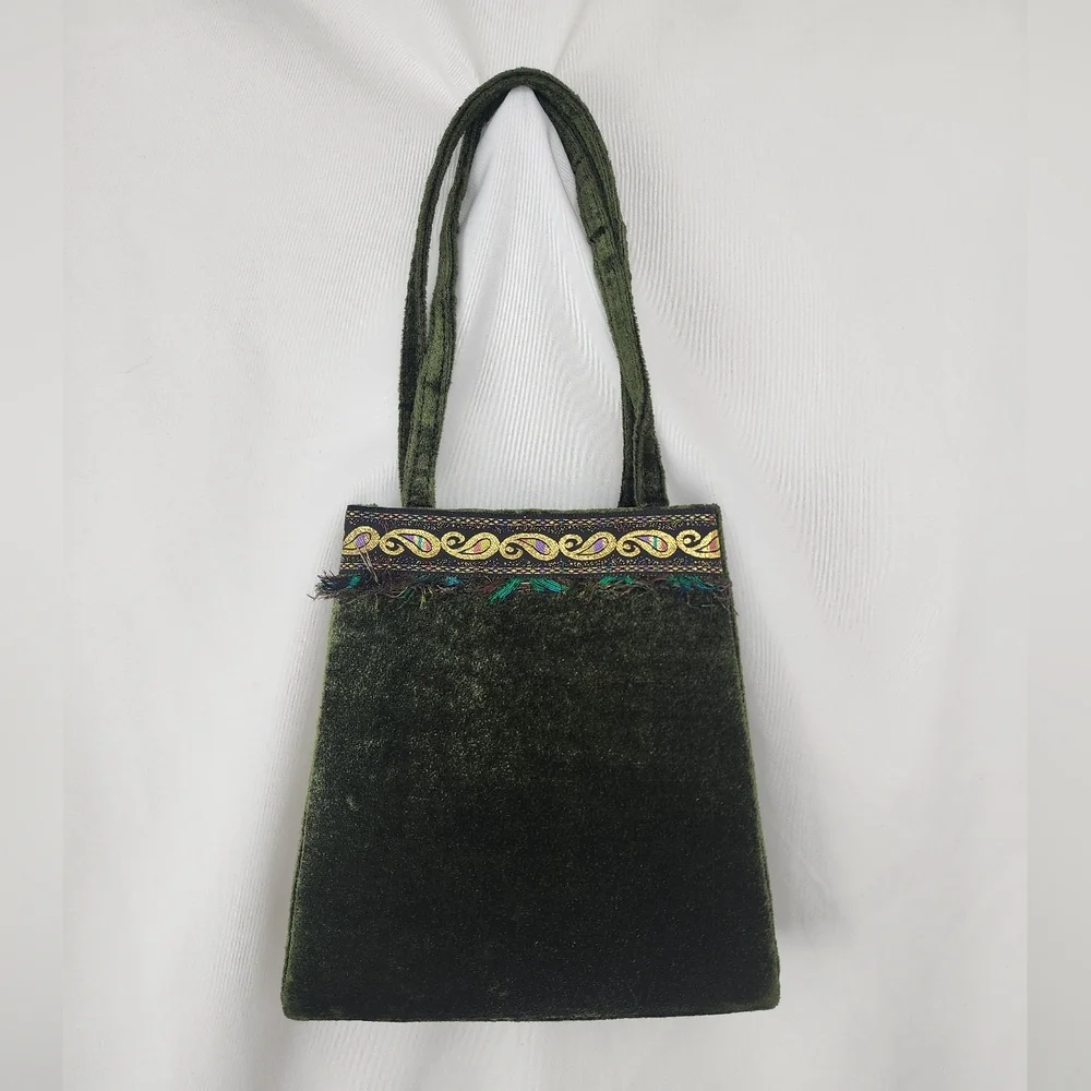 Vintage 60s Emerald Velvet Mini Bag Paisley Fringe Trim Jewel Tone Trapeze Purse - Picture 2 of 15